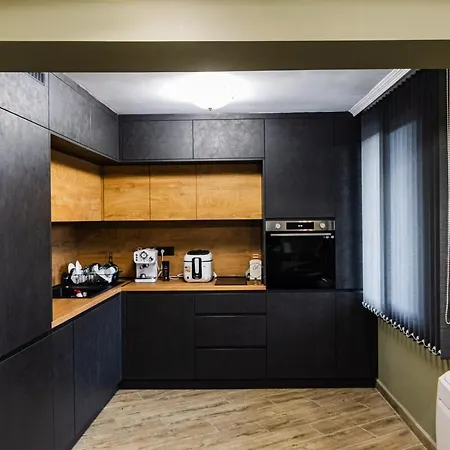 Villa тих кът *