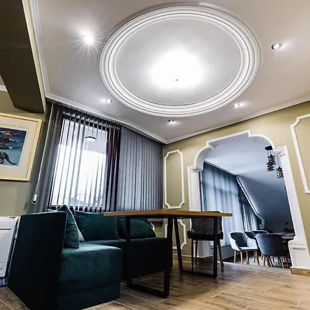 тих кът Villa *