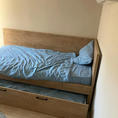 тих кът Villa *