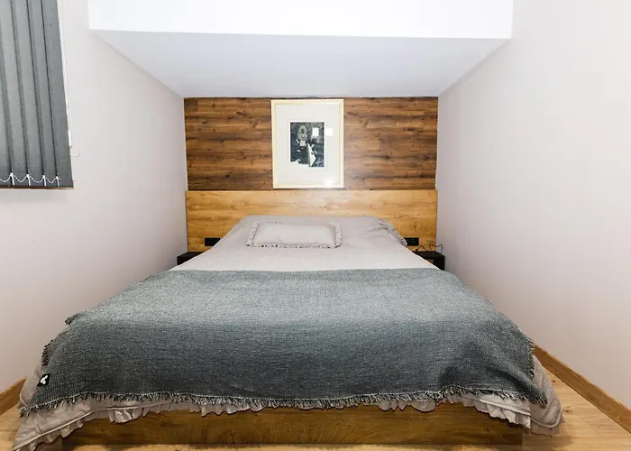 тих кът Villa *