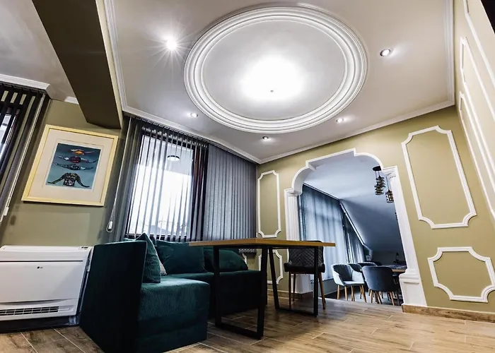 тих кът Villa *